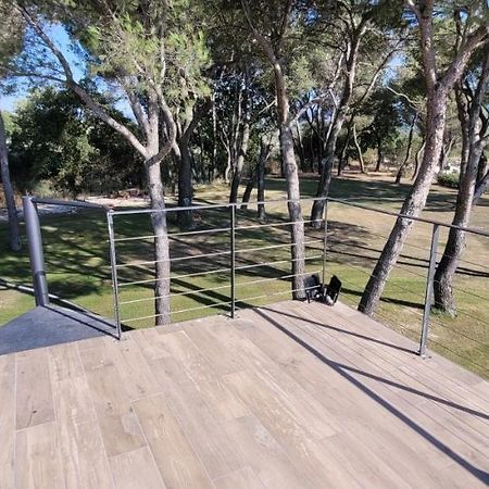 Bed and Breakfast Les Pins Du Luberon Coustellet Екстер'єр фото